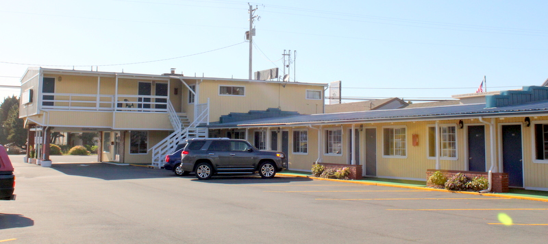 PHOTOS - Motel 101 - Gold Beach Oregon Motel on America's Wild Rivers ...